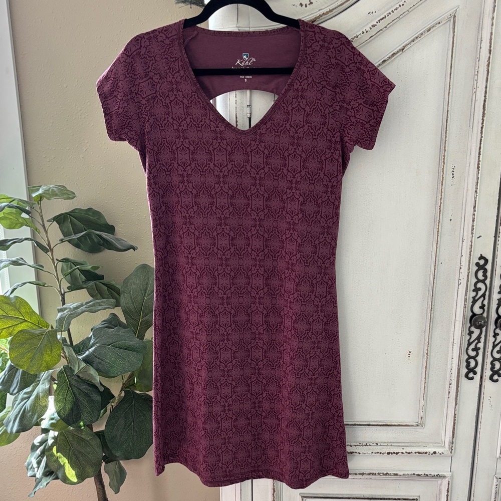Kuhl Oriana CoolPlus Stretch Jersey Cutout Back Printed Plum Dress Small Tencel